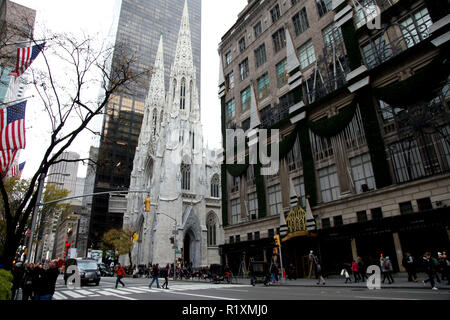 La Cathédrale Saint Patrick, Manhattan, New York, USA Banque D'Images