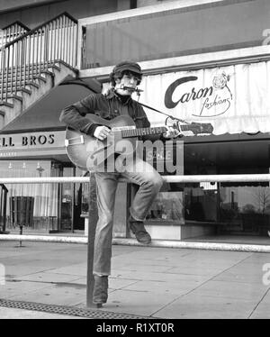 La chanteuse de folk écossais Donovan en 1965 Banque D'Images