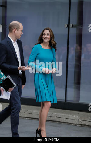 Londres, Royaume-Uni. 15 novembre 2018. TRH Le duc et la duchesse de Cambridge, arriver à BBC Broadcasting House, Londres, pour marquer le début de la semaine de lutte contre l'intimidation Crédit : Amanda rose/Alamy Live News Banque D'Images