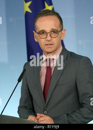 Berlin, Allemagne. 15 Nov, 2018. Heiko Maas (SPD), le ministre fédéral des affaires étrangères, fait une déclaration au Brexit au Ministère fédéral des affaires étrangères. Credit : Wolfgang Kumm/dpa/Alamy Live News Banque D'Images