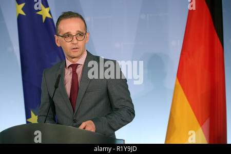 Berlin, Allemagne. 15 Nov, 2018. Heiko Maas (SPD), le ministre fédéral des affaires étrangères, fait une déclaration au Brexit au Ministère fédéral des affaires étrangères. Credit : Wolfgang Kumm/dpa/Alamy Live News Banque D'Images