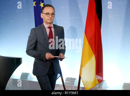 Berlin, Allemagne. 15 Nov, 2018. Heiko Maas (SPD), le ministre fédéral des affaires étrangères, fait une déclaration au Brexit au Ministère fédéral des affaires étrangères. Credit : Wolfgang Kumm/dpa/Alamy Live News Banque D'Images