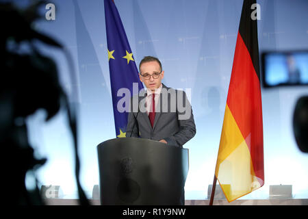 Berlin, Allemagne. 15 Nov, 2018. Heiko Maas (SPD), le ministre fédéral des affaires étrangères, fait une déclaration au Brexit au Ministère fédéral des affaires étrangères. Credit : Wolfgang Kumm/dpa/Alamy Live News Banque D'Images