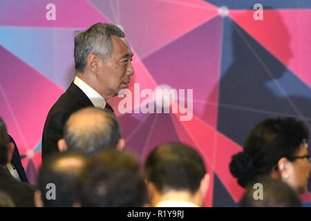 (181115) -- SINGAPOUR, 15 novembre 2018 (Xinhua) -- le premier ministre de Singapour Lee Hsien Loong assiste à la cérémonie de clôture de la 33e Association des nations de l'Asie du Sud-Est (ANASE) et réunions connexes du Sommet à Singapour le 15 novembre, 2018. Le sommet de l'ASEAN a conclu sa 33e ici le jeudi avec une promesse de rester dans le cadre de l'intégration économique. (Xinhua/puis Chih Wey) Banque D'Images