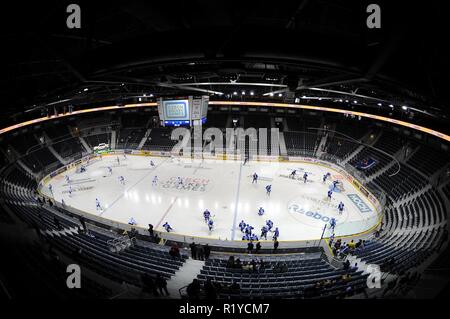 Liberec, République tchèque. Apr 19, 2009. Euro Hockey Tour, 19 avril 2009, Liberec, CZE. Tipsport Arena de Liberec. Avec l'arène de Hockey Hockey sur glace Euro Tour jeux à Evry le 19 avril 2009./FESP/Slavek Ruta *** *** Local Caption MultifunkÃ sportovnÃ¨nÃ-- hala, Tipsport aréna v Liberci hostÃ Ãˆeské hokejové- zÃ hry,¡¬¡seriÃ Vía r lu Euro Hockey Tour./FESP/Slavek Ruta Crédit : Slavek Ruta/ZUMA/Alamy Fil Live News Banque D'Images