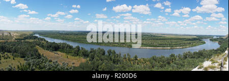 Panorama nuages sur la rivière Don à l'Donskoy Nature Park Banque D'Images