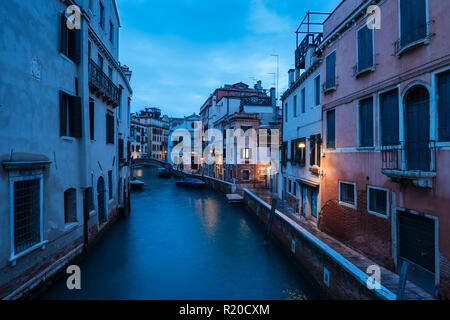 Canal de nuit, San Marco, Venise, Vénétie, Italie, Europe Province Banque D'Images