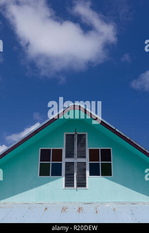 A-frame turquoise à Avarua, Rarotonga, îles Cook. Banque D'Images