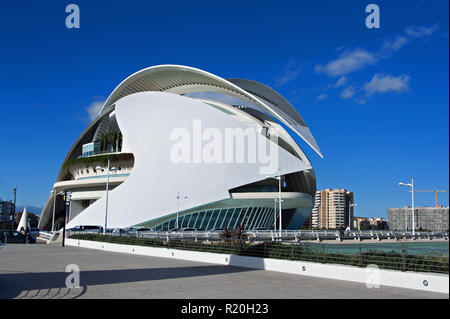 L'umbracle à la Cité des Arts et des Sciences, Valence, Espagne, est construit sur un parking. Banque D'Images