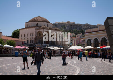 Les touristes en Grèce Athènes monastiraki plateia Banque D'Images