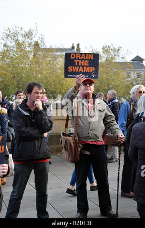 L'unité britannique "reprendre le contrôle" pro-Brexit de protestation. Norwich contre les fascistes a organisé une grande contre-manifestation. Norwich, UK 10 Novembre 2018 Banque D'Images