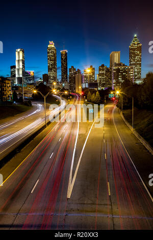 Toits de Atlanta à Jackson Street Bridge Banque D'Images