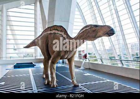 Un dinosaure grandeur nature au Musée des sciences à l'Arts des Sciences, Valence, Espagne. Banque D'Images