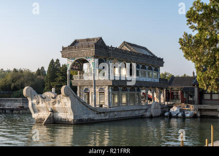 Bateau de Marbre au Palais d'été à l'extérieur de Beijing, Chine Banque D'Images