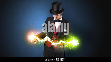 Mousseux magicien super power entre ses deux mains Banque D'Images