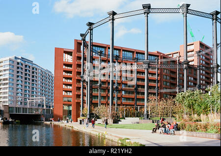 Gasholder Park et le Regents Canal à King's Cross, Londres UK Banque D'Images