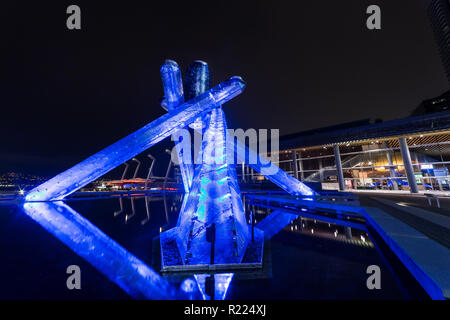 VANCOUVER, BC, CANADA - Oct 7, 2018 : la flamme olympique dans la région de Coal Harbour, Vancouver, C.-B.). Banque D'Images