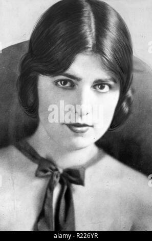 Virginia Rappe (1891 - 1921) ; American model et actrice du cinéma muet. Mieux connu pour sa mort après avoir assisté à une partie avec l'acteur, qui était gras Arbuckle accusé de complicité dans sa mort si finalement disculpé. Banque D'Images