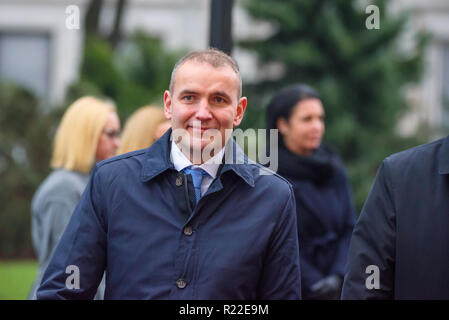 Riga, Lettonie. Le 16 novembre, 2018. 16.11.2018. RIGA, Lettonie. Président de l'Islande Gudni arrive pour Jouhannesson Visite Officielle en Lettonie. Château de Riga, Riga. Credit : Gints Ivuskans/Alamy Live News Banque D'Images