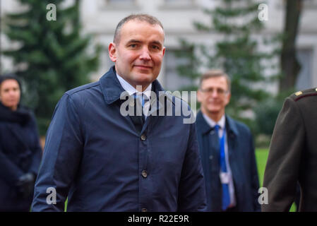 Riga, Lettonie. Le 16 novembre, 2018. 16.11.2018. RIGA, Lettonie. Président de l'Islande Gudni arrive pour Jouhannesson Visite Officielle en Lettonie. Château de Riga, Riga. Credit : Gints Ivuskans/Alamy Live News Banque D'Images