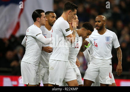 Londres, Royaume-Uni. 15 Nov 2018. Jesse Lingard d'Angleterre © célèbre avec coéquipiers après avoir marqué son 1er but des équipes internationales de football.match amical, l'Angleterre v USA au stade de Wembley à Londres, le jeudi 15 novembre 2018. Veuillez noter les images sont pour un usage éditorial uniquement. Photos par Andrew Andrew/Verger Verger la photographie de sport/Alamy live news Banque D'Images