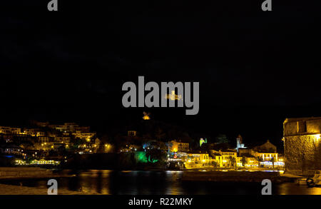 Vues de la nuit de Collioure et Fort Saint-Elme, Languedoc-Roussillon, France Banque D'Images