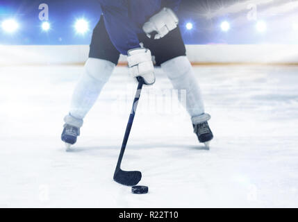 Image composite de player jouer au hockey sur glace Banque D'Images