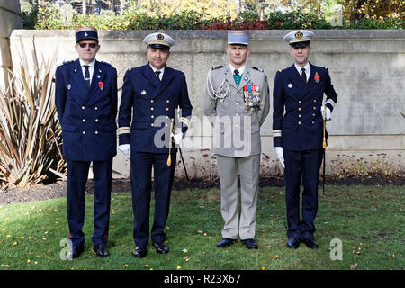 Sam 10 Nov 2018. L'ambassadeur français Jean-Pierre Jouyet à la section militaire française libre de diriger l'occasion d'un service d'attribution des médailles militaires. Banque D'Images