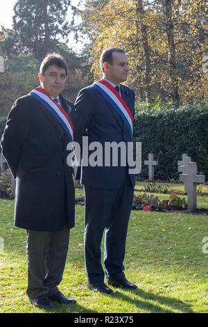 Sam 10 Nov 2018. L'ambassadeur français Jean-Pierre Jouyet à la section militaire française libre de diriger l'occasion d'un service d'attribution des médailles militaires. Banque D'Images