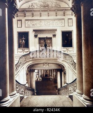 Grand escalier au palais de Buckingham à Londres, 1936 Banque D'Images