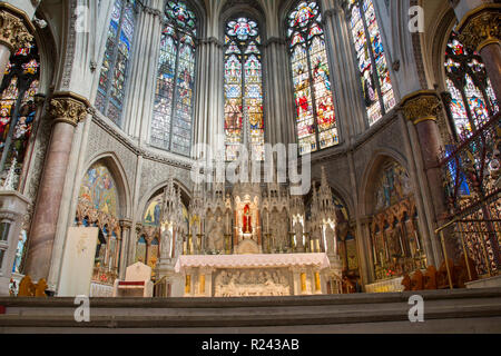 À l'autel du couvent des Augustins, St Jean Baptiste - John's Church Lane, Dublin, Irlande Banque D'Images