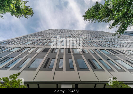 Tokyo, Taito Ward - Août 2, 2018 : le niveau de la rue vue d'Hitachi Institute of Management Development (HIMD). La ville de Tokyo, Hitachi Campus Ueno est remorquer Banque D'Images