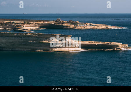 Vue de la piscine à Delimara, près de Marsaxlokk, Malte Banque D'Images