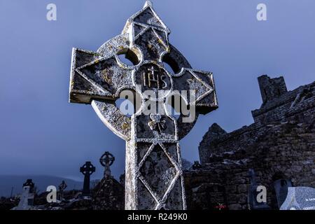 L'Abbaye de Corcomroe, le Burren, comté de Clare, Munster, République d'Irlande, Europe Banque D'Images