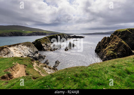 Particulière aux spectaculaires paysages de l'Île, falaise, au sud-ouest de Mainland, Shetland, Écosse, Royaume-Uni, Europe Banque D'Images