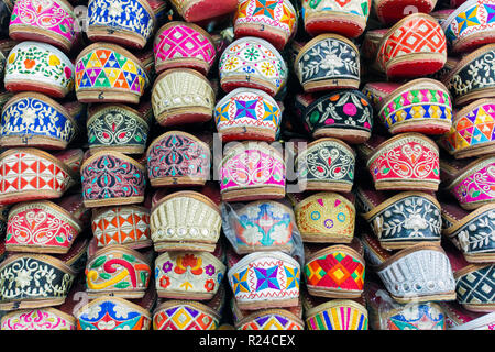 Chaussons indiens traditionnels à vendre, Amritsar, Punjab, en Inde, en Asie