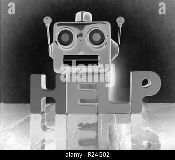 La tête du robot taliking avec la parole de l'aide sur un plancher en bois avec réflexion Banque D'Images