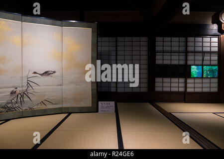 Vue intérieure d'une des maisons traditionnelles au manoir Aoyagi Museum de Kakunodate, au Japon. Banque D'Images