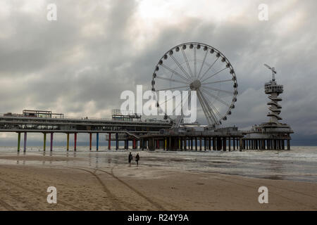 La Jetée de Scheveningen à La Haye, Pays-Bas Banque D'Images