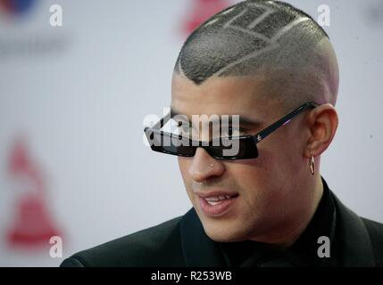 Las Vegas, NV, USA. 15 Nov, 2018. Bad Bunny aux arrivées pour 19e Latin Grammy Awards - Arrivals 3, MGM Grand Garden Arena, Las Vegas, NV le 15 novembre 2018. Credit : JA/Everett Collection/Alamy Live News Banque D'Images