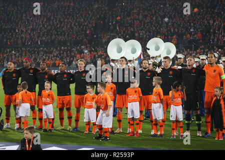 Rotterdam, aux Pays-Bas. 16 novembre 2018. L'équipe néerlandaise au cours de l'UEFA Ligue des Nations Unies 2018, une ligue, Groupe 1 match de football entre les Pays-Bas et la France le 16 novembre 2018 à Feneyoord stadium à Rotterdam, Pays-Bas - Photo Laurent Lairys / DPPI Crédit : Laurent Locevaphotos Lairys/agence/Alamy Live News Banque D'Images