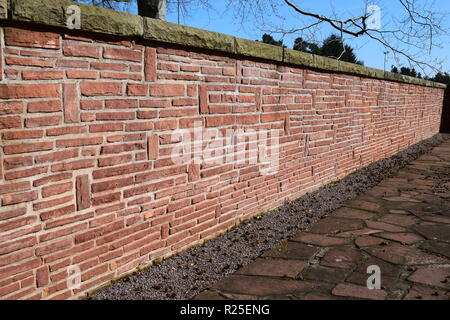 Mur de briques MONTRANT LA TEXTURE ET CARACTÈRE.. ZIEGELSTEIN-baguette, DIE BESCHAFFENHEIT ZEICHEN UND ZEIGT Banque D'Images