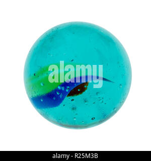 Verre de marbre ancien authentique, vintage toy. Isolé sur Blanc Turquoise. Banque D'Images