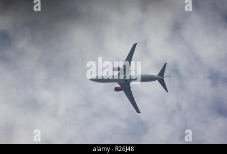 Chiang Mai, Thaïlande - 11 novembre 2018 : HS-LUH Boeing 737-800 de la compagnie aérienne Thai lionair. Décoller de l'aéroport de Chiang Mai à Bangkok. Banque D'Images