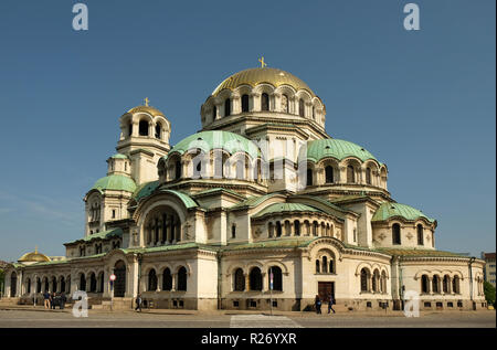 SOFIA, BULGARIE, le 25 mai 2018 : la cathédrale de Saint Alexandar Nevski tôt le matin Banque D'Images