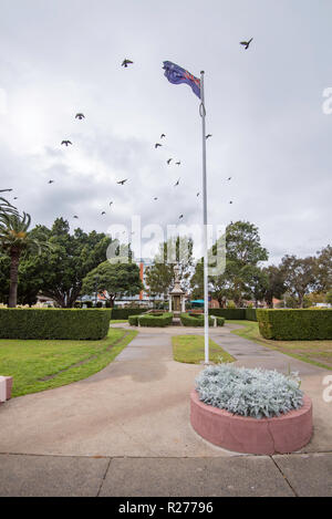 L'ANZAC War Memorial dans parc du souvenir dans la banlieue de Sydney, Brunehaut, New South Wales, Australie Banque D'Images