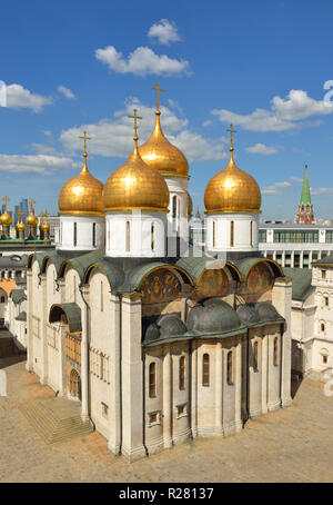 Belle cathédrale de la Dormition du Kremlin de Moscou, également connu sous le nom de Cathédrale de l'Assomption (1475â€"1479). La Russie Banque D'Images