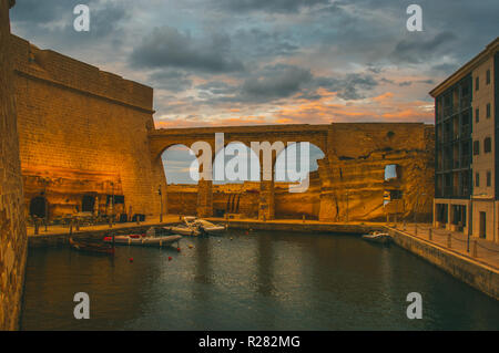 Fort St Angelo le soir, Il-Birgu, Malte Banque D'Images