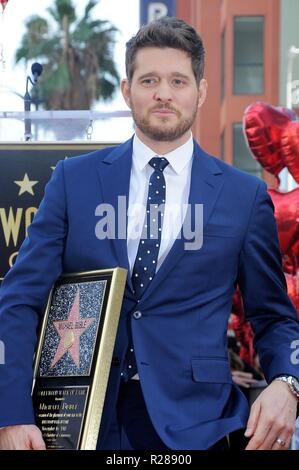 Hollywood Boulevard, Los Angeles, Californie, USA. 16 novembre 2018. Michael Bublé à la cérémonie d'intronisation pour l'étoile sur le Hollywood Walk of Fame pour Michael Buble, Hollywood Boulevard, Los Angeles, CA, 16 novembre 2018. Crédit : Michael Germana/Everett Collection/Alamy Live News Banque D'Images