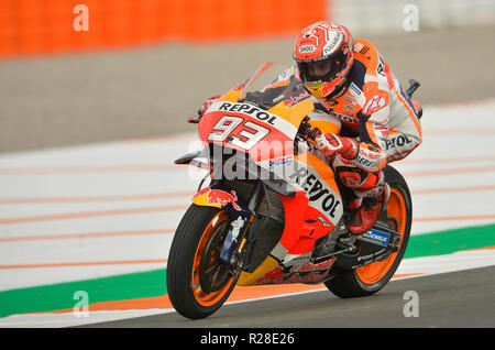 Cheste, Espagne.17 Novembre 2018, Marc Márquez 93,champion du monde 2018 Moto GP rider du team Repsol Honda, en se qualifiant pour la pole position pour la Comunitat Valenciana GP Crédit : rosdemora/Alamy Live News Banque D'Images